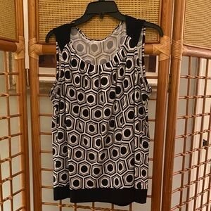 New York & Company Black and White Hexagon Blouse